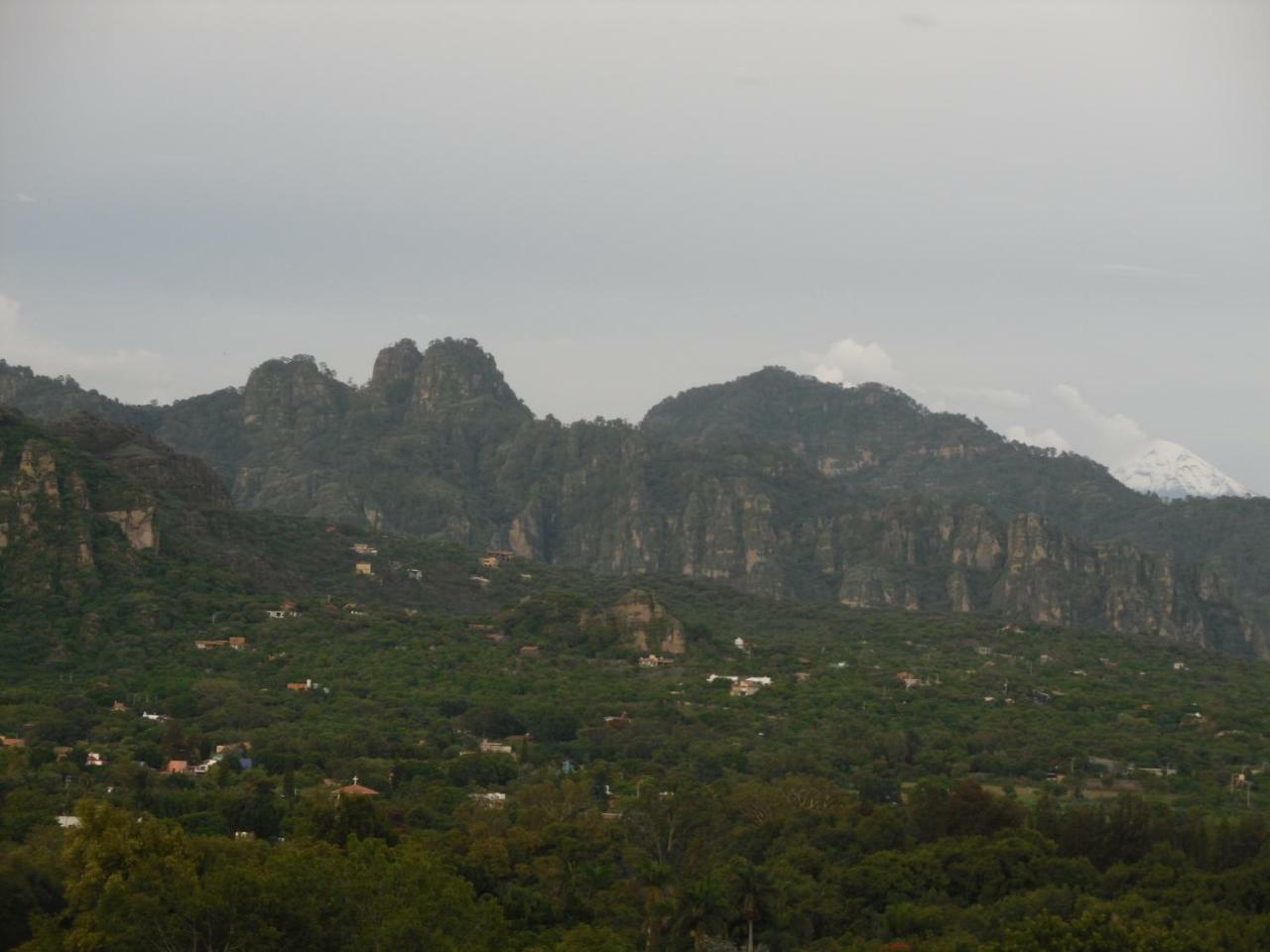 Hospedaje Xochitepetl Tepoztlán Exterior foto